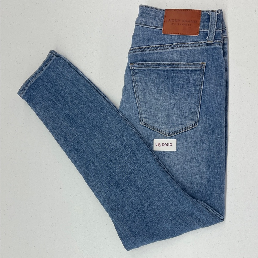 Lucky Brand Women's Light Blue Skinny Jeans Size 8/29